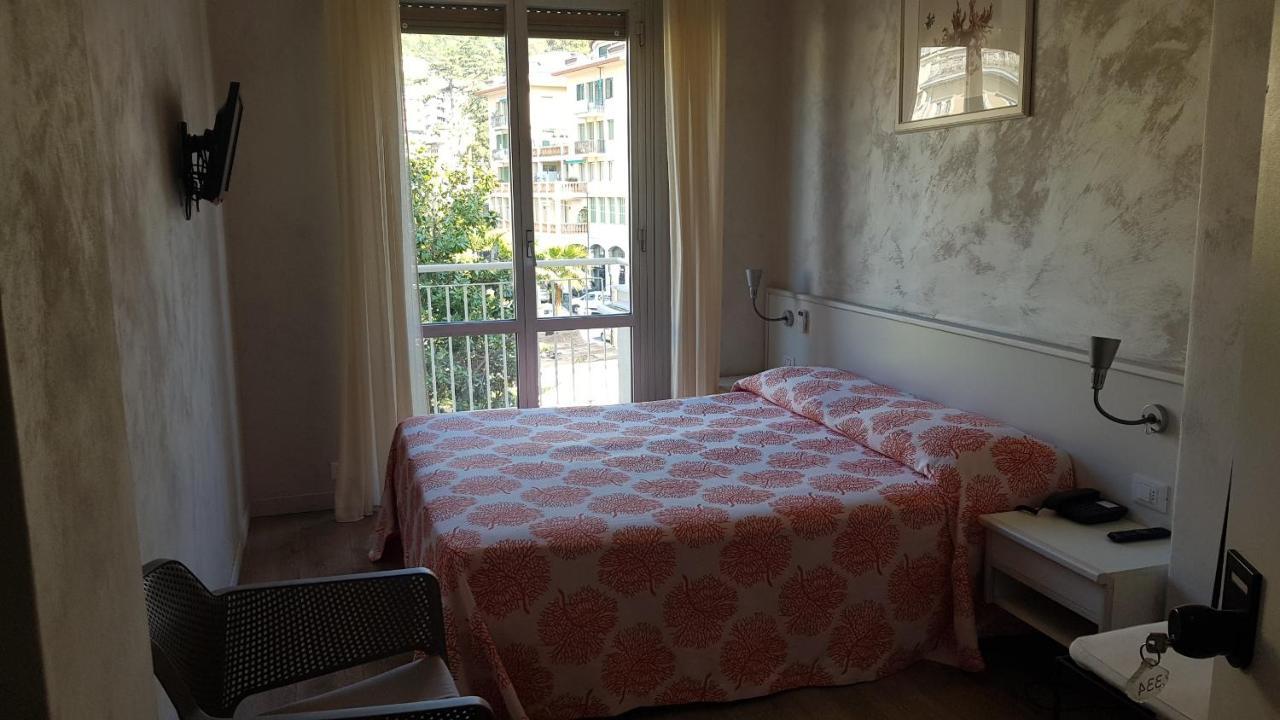 Hotel Enrico Alassio Eksteriør billede